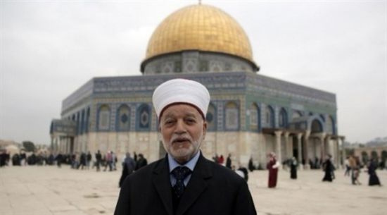 مفتي القدس: إسرائيل تنتهج سياسة مبرمجة للاعتداء على شعائر للمسلمين