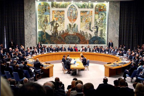 الكشف عن ديباجة مشروع القرار الأممي الذي يندّد بتزويد إيران للحوثيين بالسلاح
