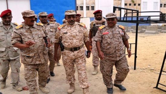 اللواء العمودي يزور المنطقة العسكرية الثانية ويشيد بوحداتها العسكرية