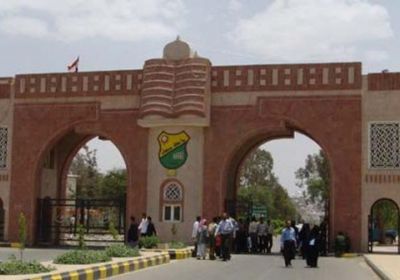 مليشيات الحوثي يفرض مقررات بجامعة صنعاء تمجد إيران وحزب الله