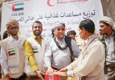 الهلال الإماراتي تواصل توزيع المساعدات الإغاثية بصعيد شبوة 