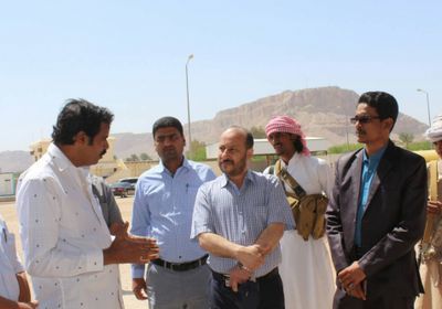 المدير العام التنفيذي لشركة النفط اليمنية في زيارة تفقدية لوحدة وقود الطائرات ومرافق ومحطات شركة النفط بوادي حضرموت