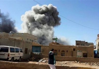 مقتل عشرات الحوثيين بغارات على تجمع لهم في الحديدة