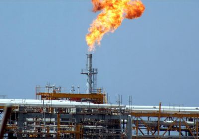 مصافي عدن: ملتزمون ببيع المشتقات النفطية عبر شركة النفط