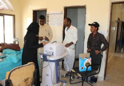 سقطرى : مدير الصحة وضابط مشاريع الصحة بالصندوق الإجتماعي للتنمية يتفقدان المراكز الصحية في نوجد و مطيف