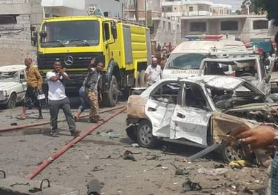 مصادر طبية:  4 قتلى وأكثر من 35 جريحاً ضحايا الهجوم الإرهابي على مطبخ الحزام الأمني بالدرين