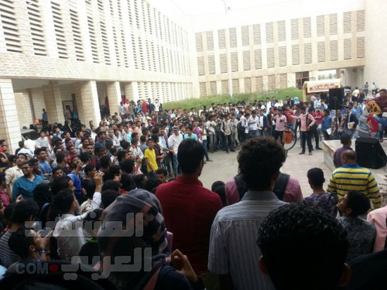 آفاق الثقافية تدشن أول مكتبة استعارة مجانية في حرم جامعة عدن