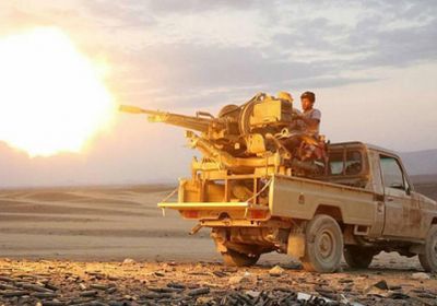 الجيش الوطني يسيطر ناريا على معسكر استراتيجي للحوثيين في الجوف 