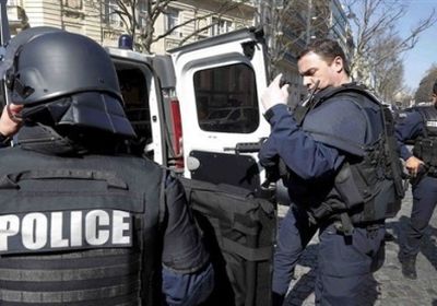 مسؤول فرنسي: اعتقال امرأة على صلة بمنفذ عملية احتجاز الرهائن