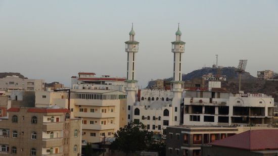مواقيت الصلاة حسب التوقيت المحلي لمدينة عدن وضواحيها اليوم الاحد 25 مارس 2018م