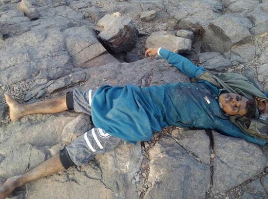 لحج : عشرات القتلى والجرحى من ميليشيا الحوثي اثناء محاولتهم استعادة جبل حمالة الاستراتيجي بكرش