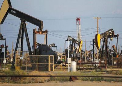 التوتر التجاري والجيوسياسي العالمي يعزز مكاسب النفط والذهب