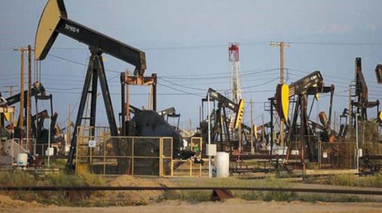 التوتر التجاري والجيوسياسي العالمي يعزز مكاسب النفط والذهب