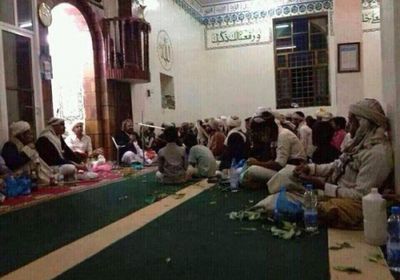  ميليشيات الحوثي تحول المساجد ودور تحفيظ القرآن إلى مقرات لاجتماعات سرية لقياداتها