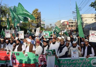 مساجد باكستان تستنفر ضد الحوثيين وتدخلات إيران