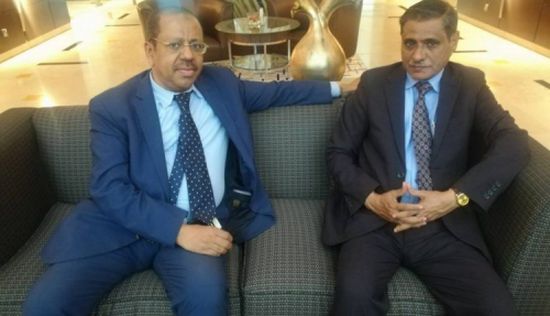 محافظ حضرموت يناقش مع وزير المغتربين دعم وتفعيل انشطة مكتبي المحافظة 