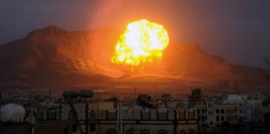 مقتل وإصابة 85 حوثيا في غارات للتحالف العربي على معسكر حمزة في إب