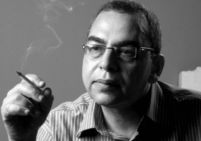 رحيل كاتب الخيال العلمي المصري أحمد خالد توفيق