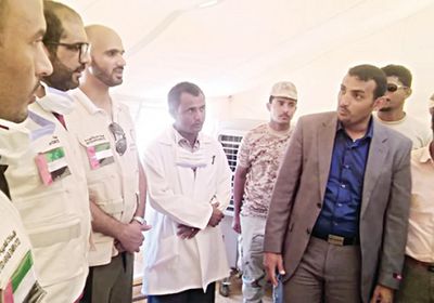 "الهلال الأحمر الإماراتي" تدشن مخيماً طبياً في سقطرى لتخفيف عناء التنقل على المواطنين