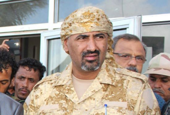 الرئيس الزُبيدي يعزي في وفاة المناضل سلطان الشعيبي وكيل العاصمة عدن