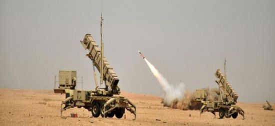 السعودية.. قوات الدفاع الجوي تعترض صاروخا في سماء الرياض