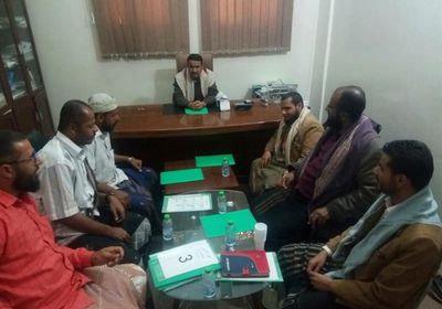 معلمون يمنيون يعترفون: الحوثيون أخضعونا لدورات طائفية