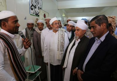 محافظ حضرموت يفتتح كلية الوسطية الشرعية للعلوم الاسلامية بالمكلا 