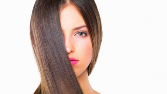 3 حلول طبيعية فعّالة لمشكلة تساقط الشعر