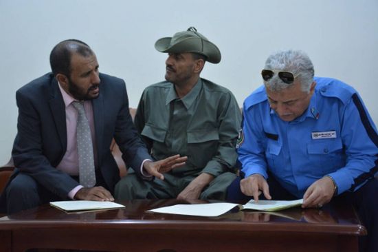 توقيع اتفاقية إصدار لوحات معدنية للمركبات بمحافظة عدن.