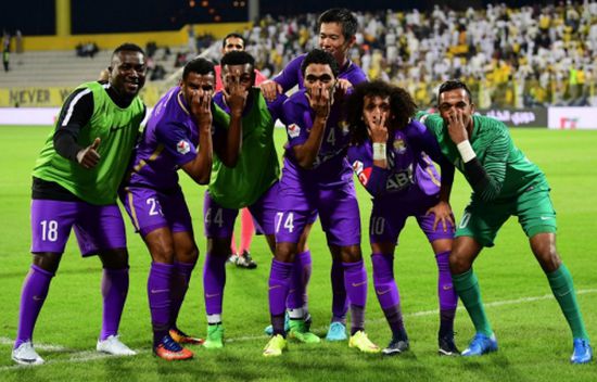 العين يكتسح النصر ويتوج بلقب الدوري الإماراتي