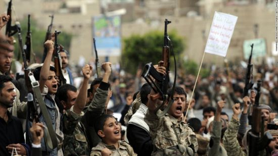 تقرير حقوقي: الحوثيون يجندون الأطفال بالإكراه ويقيمون دورات طائفية لنشر الحقد والكراهية