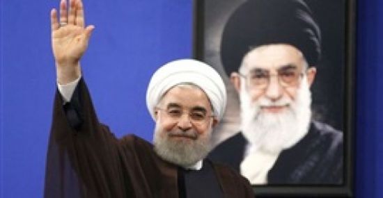 روحاني يحمل الحرس الثوري مسئولية انهيار العملة الإيرانية