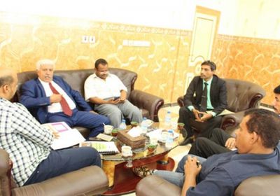 وزير الصحة يدشن العمل في الأرشيف الإلكتروني لصحة ساحل حضرموت