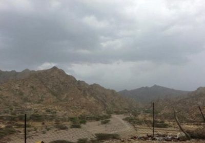 عاجل | ميليشيات الحوثي تستهدف إحدى قرى كرش بصاروخي كاتيوشا وتحليق مكثف لطيران التحالف
