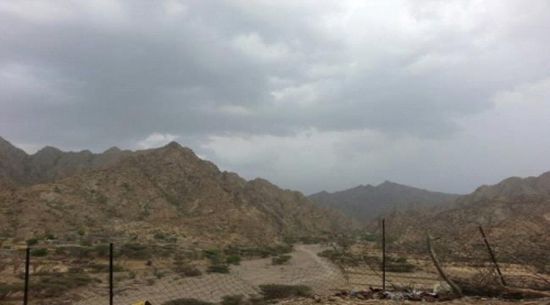عاجل | ميليشيات الحوثي تستهدف إحدى قرى كرش بصاروخي كاتيوشا وتحليق مكثف لطيران التحالف