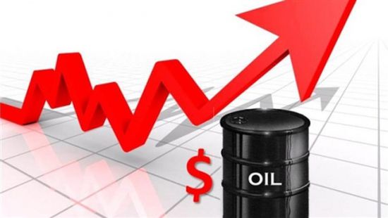 تراجع أسعار النفط بفعل تأثر السوق بزيادة مخزونات الوقود والإنتاج في الولايات المتحدة