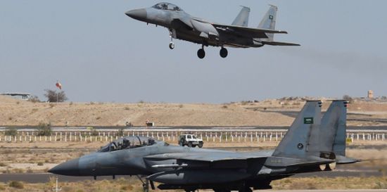 مقاتلات التحالف العربي تحصد قيادات حوثية بارزة شمال اليمن‎