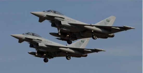 طيران التحالف يقصف مواقع للحوثيين بصعدة و يلقي منشورات تحذيرية في الحديدة