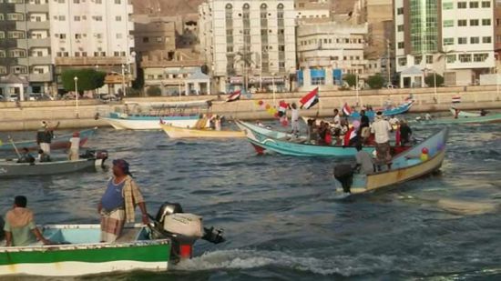 عرض بحري في خور المكلا احتفالاً بالذكرى الأولى لإعلان عدن التاريخي وتأسيس المجلس الانتقالي