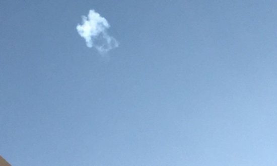 شاهد... أول فيديو للحظة اعتراض الصاروخ الباليستي الحوثي فوق سماء الرياض