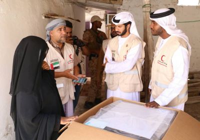 تغطية مصورة.. هيئة الهلال الأحمر الإماراتي تتبنّى مشروعا جديدا لإعادة بناء وترميم منازل في حضرموت