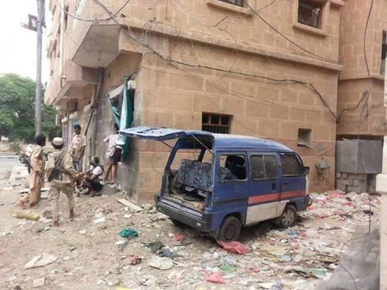 مأرب.. إصابة فتاة كانت تجهز لعرسها جراء استهداف الحوثيين للمدينة بصواريخ الكاتيوشا