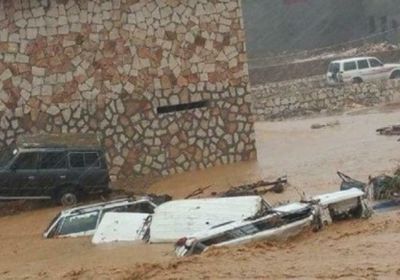 تنفيذي سقطرى يعقد اجتماعاً استثنائياً للوقوف أمام الإضرار التي لحقت بالمحافظة جراء اعصار " ماكونو "