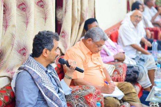 " لملس " في امسية مع الادباء والكتاب : الجنوب القادم لن يكون إلَا لكل وبكل ابنائه وبالتعايش والإخاء سنتغلب على لغة الدبابة والمدفعية