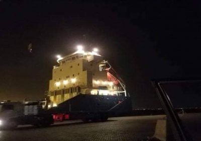 وصول مولدات كهربائية بقدرة 20 ميجا الى ميناء عدن