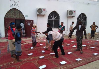 الهلال الأحمر الإماراتي يواصل برامج مساعداته الرمضانية في حضرموت