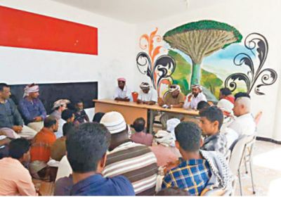 مؤسسة «خليفة الإنسانية» تكرم الحكام الرياضيين في سقطرى