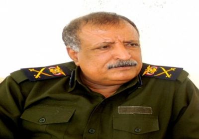 اللواء لخشع يطلع على جاهزية إدارة أمن الحديدۃ