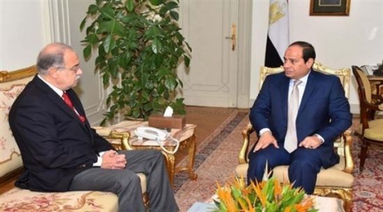 رئيس الوزراء المصري يتقدم باستقالة حكومته للرئيس السيسي