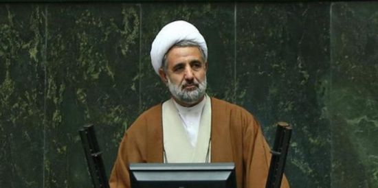  نائب إيراني : زمام الحكومة خرجت من يد روحاني